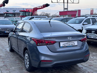 Hyundai Accent foto 6