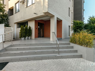 Apartament cu 2 camere, 87 m², Centru, Chișinău foto 14