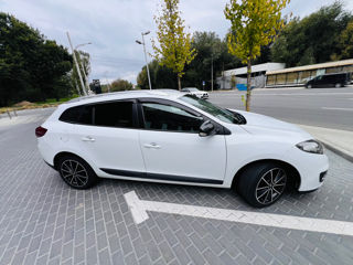 Renault Megane foto 2