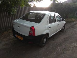 Dacia Logan foto 2