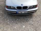 BMW 5 Series foto 1