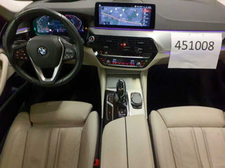 BMW 5 Series foto 3