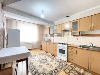 Apartament cu 3 camere, 95 m², Ciocana, Chișinău foto 2