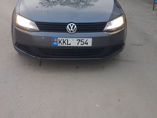 Volkswagen Jetta foto 2