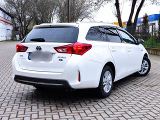 Toyota Auris foto 4