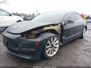 Tesla Model 3 foto 7