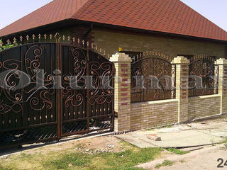 Козырьки, ворота, заборы , решётки, металлические двери  ,другие изделия из металла. foto 3
