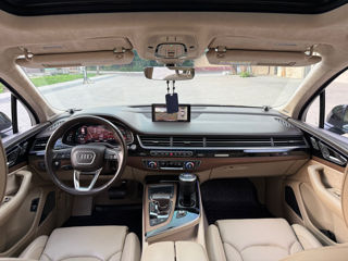 Audi Q7 фото 15
