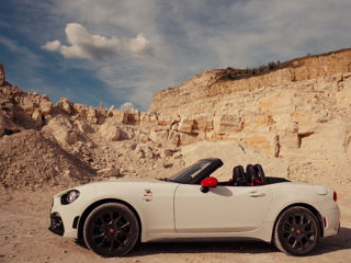 Abarth 124 Spider фото 1