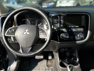 Mitsubishi Outlander foto 10