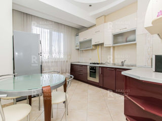 Apartament cu 1 cameră, 90 m², Centru, Chișinău