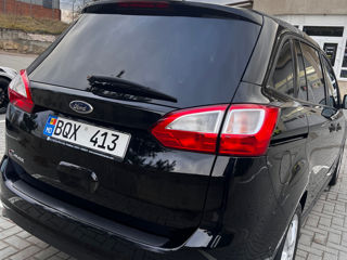 Ford Grand C-MAX foto 8