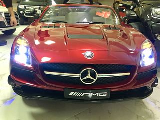 Mercedes Benz SLS с регулирующимся креслом, светящимися колесамии, электроуселителем руля foto 4