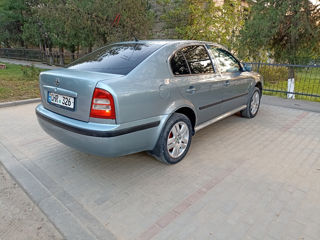 Skoda Octavia foto 4