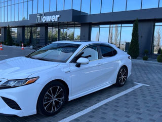 Toyota Camry фото 0