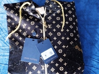 Спортивный Костюм Р.  M Louis Vuitton