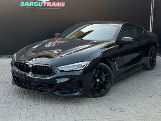 BMW 8 Series foto 3