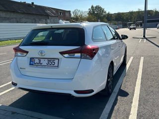 Toyota Auris foto 8