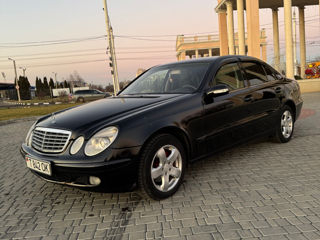 Mercedes E-Class foto 2