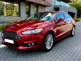 Ford Fusion foto 2