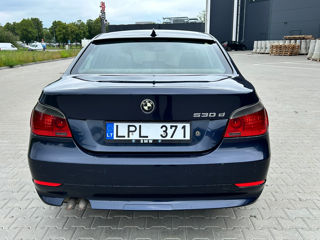 BMW 5 Series фото 3