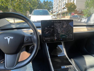 Tesla Model 3 foto 7