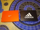 Buț firma Adidas foto 3