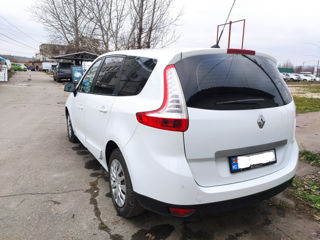 Renault Grand Scenic foto 3