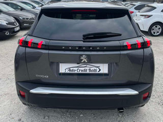 Peugeot 2008 foto 6