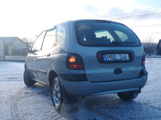 Renault Scenic foto 2