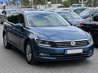 Volkswagen Passat foto 4