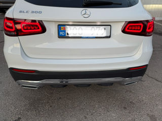 Mercedes GLC foto 2