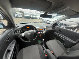 KIA Rio foto 20