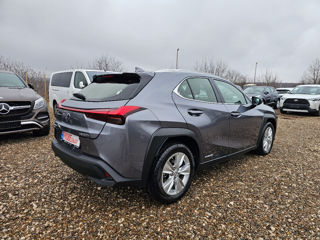 Lexus UX foto 4