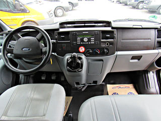 Ford Transit 2.2 7 locuri foto 6