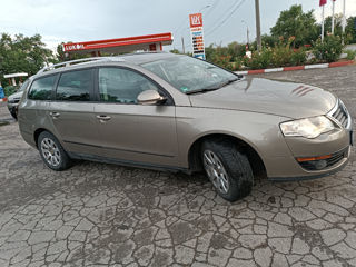 Volkswagen Passat foto 3