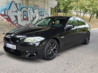 BMW 5 Series foto 5