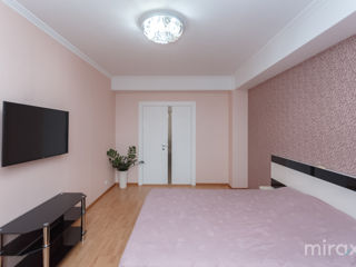Apartament cu 2 camere, 75 m², Poșta Veche, Chișinău foto 5