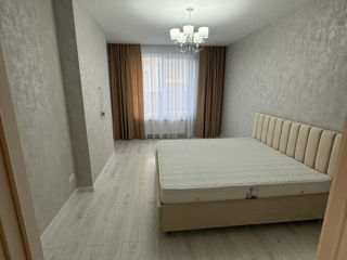 Apartament cu 2 camere, 65 m², Buiucani, Chișinău foto 3