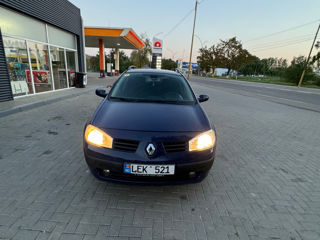 Renault Megane foto 2