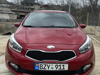 KIA Ceed foto 1