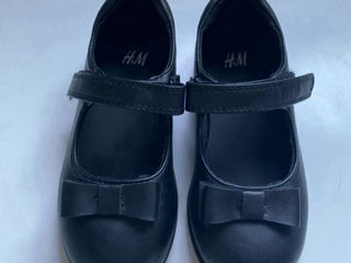 Детские Туфли Туфельки ((новые) / H&m / Pantofi Pantofiori Pentru Copii (noi)