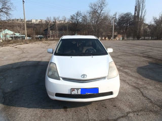 Toyota Prius foto 1