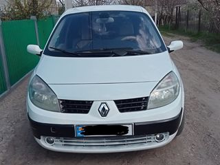 Renault Grand Scenic foto 1