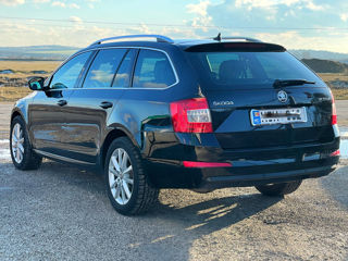 Skoda Octavia foto 4