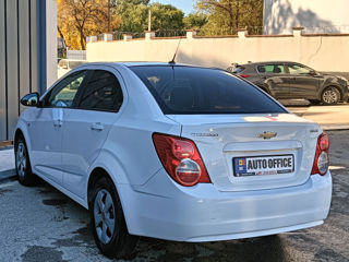 Chevrolet Aveo foto 6