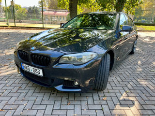 BMW 5 Series foto 4