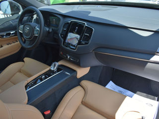 Volvo XC90 foto 8