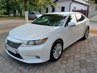 Lexus ES Series