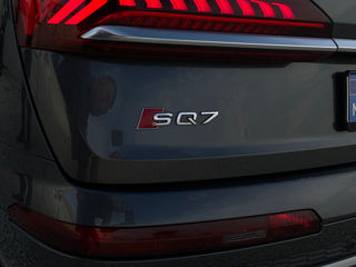 Audi SQ7 foto 16